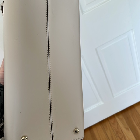 EUC Kate Spade Cream top handle Handbag. Used a few times. - Picture 6 of 8